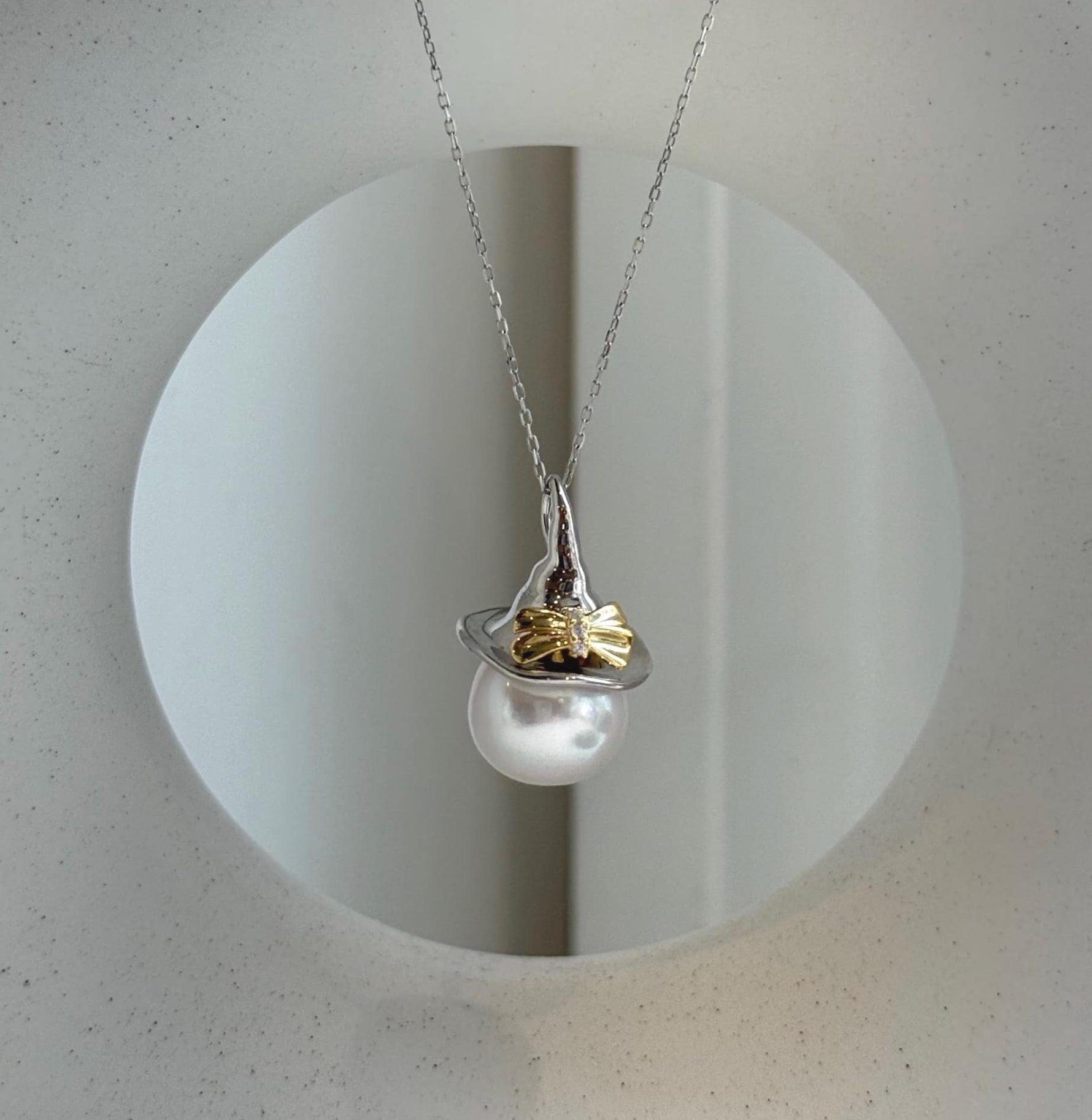 Elly’s 13.7mm Edison Cold White Pearl Witch Pendant: Extreme luster, 2.6cm high, s925 silver cool pendant necklace set.