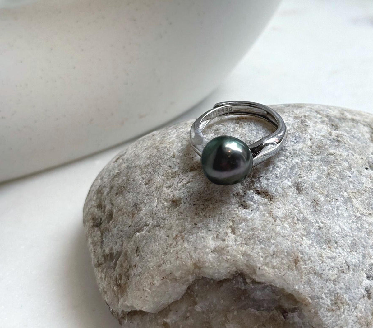 Elly’s 10.7x11.3mm Tahitian peacock hunter ocean Pearl Ring: Extreme luster mirrored, S925 silver adjustable Ring. Pearl Jewelry Idea.