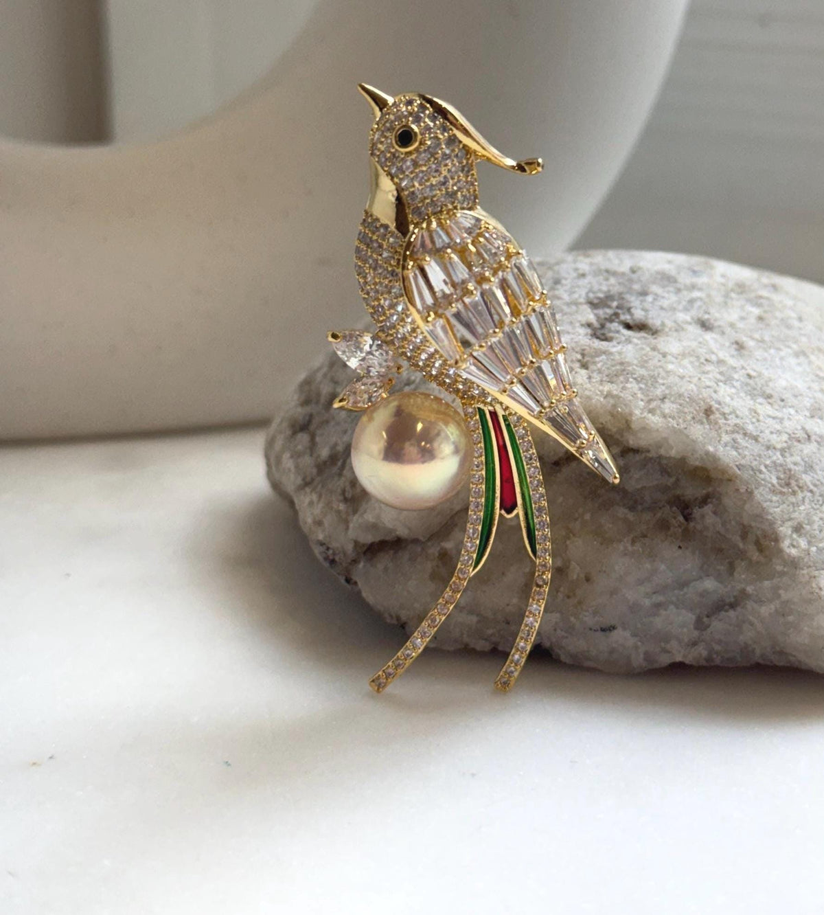 Elly’s Edison peach Gold Pearl Bird Brooch Pendant 2in1: high quality Extreme luster pearl bird brooch for her