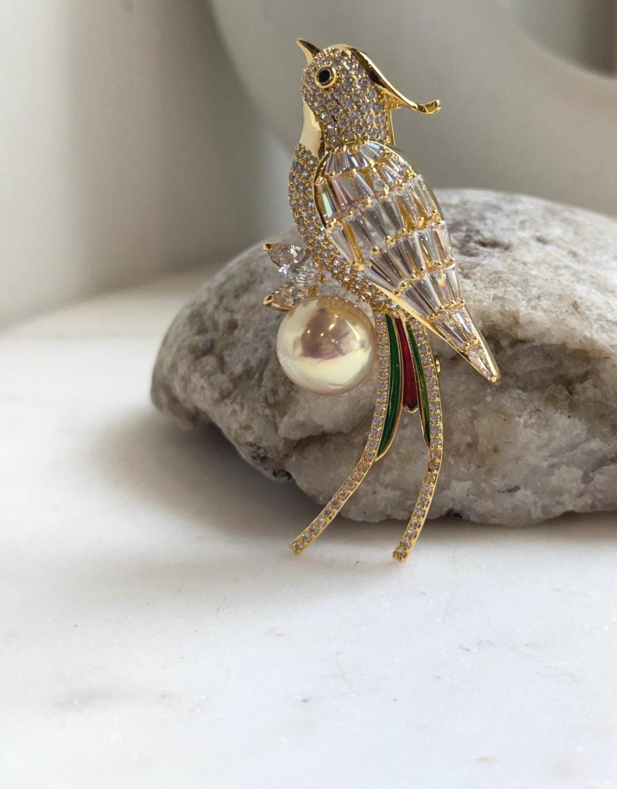 Elly’s Edison peach Gold Pearl Bird Brooch Pendant 2in1: high quality Extreme luster pearl bird brooch for her
