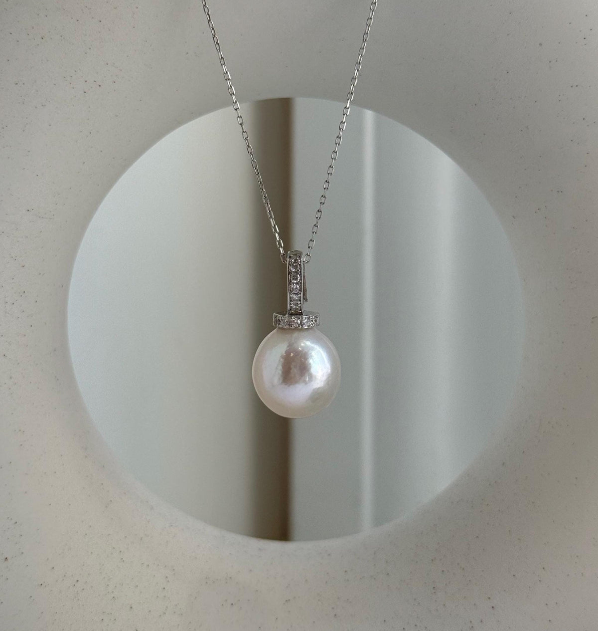 Elly’s 13.7mm Edison Cold White Pearl Pendant: Extreme luster, 2.6cm high, s925 silver minimalist pendant necklace set.