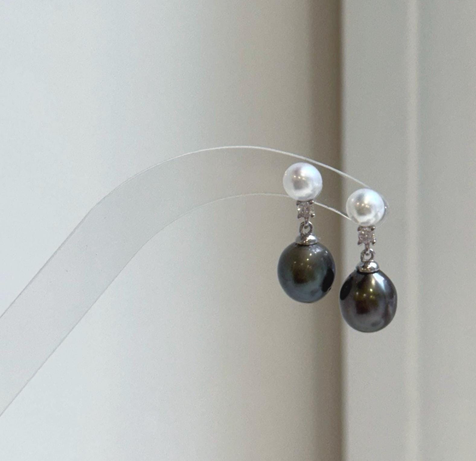 Elly’s 5.9-9.1mm Tahitian ocean white freshwater Pearls Earrings: Extreme luster Mirrored, 2.1cm high, S925 silver earrings.