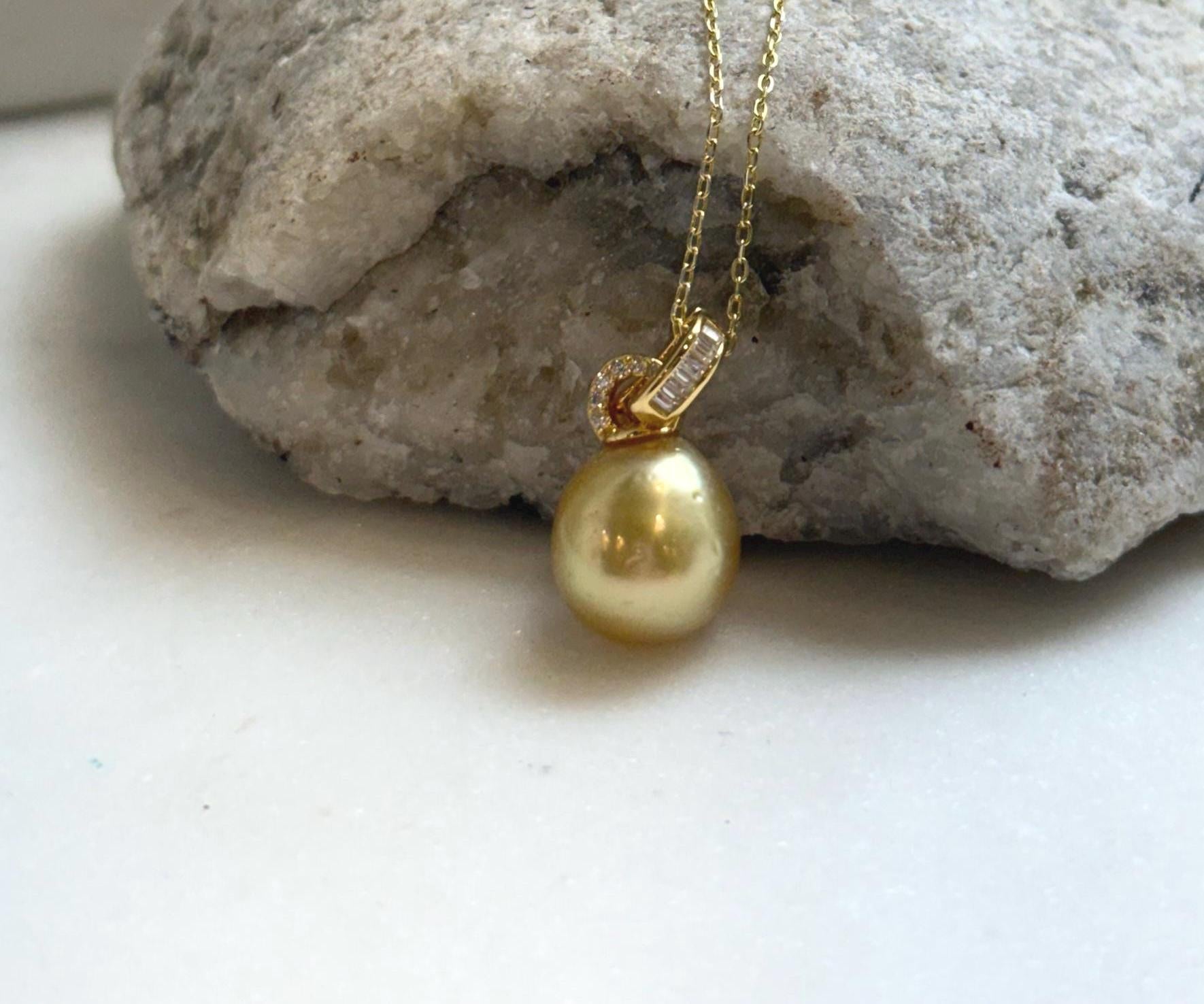 Elly’s 10.8mm Genius South sea deep tea gold ocean pearl Pendant: Extreme luster, 2cm high, s925 silver 18k gold plated pendant. daily office golden ocean pearl pendant for her birthday