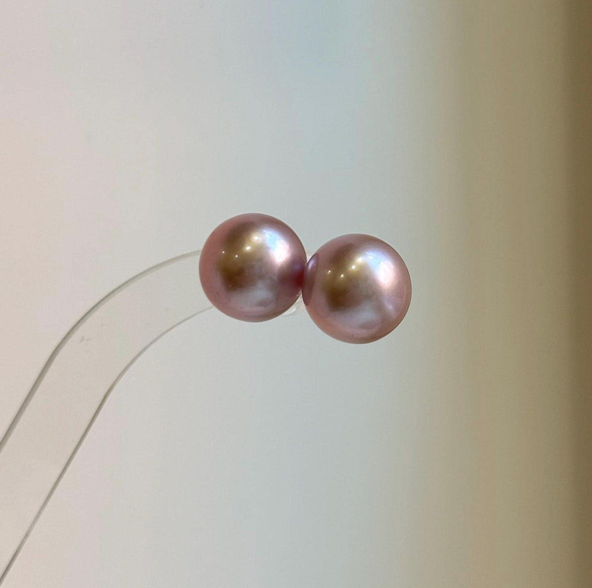 Elly’s 13.6mm Large Edison rose Mauve Pearls Earrings Studs: Extreme luster Mirrored, S925 silver minimalist earrings studs.