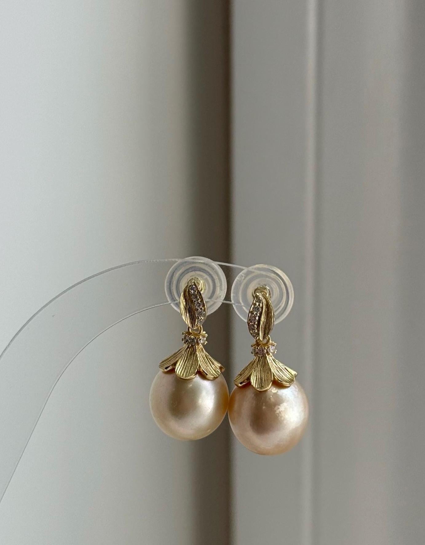 Elly’s 12.4mm Genius South sea Golden ocean Pearls cool Earrings: Extreme luster, 2.4cm high, S925 silver cool earrings. high quality south sea golden ocean pearls earrings for her birthday