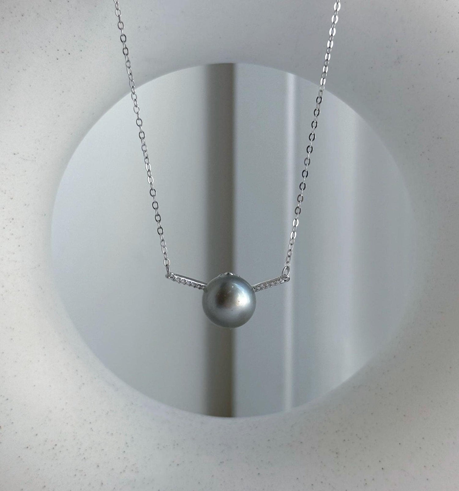 Elly’s 10.2mm Tahitian Ocean Pearl Silver platinum pearl pendant, S925 silver chain set.