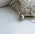Elly’s 10.2mm Tahitian Ocean Pearl Silver platinum pearl pendant, S925 silver chain set.