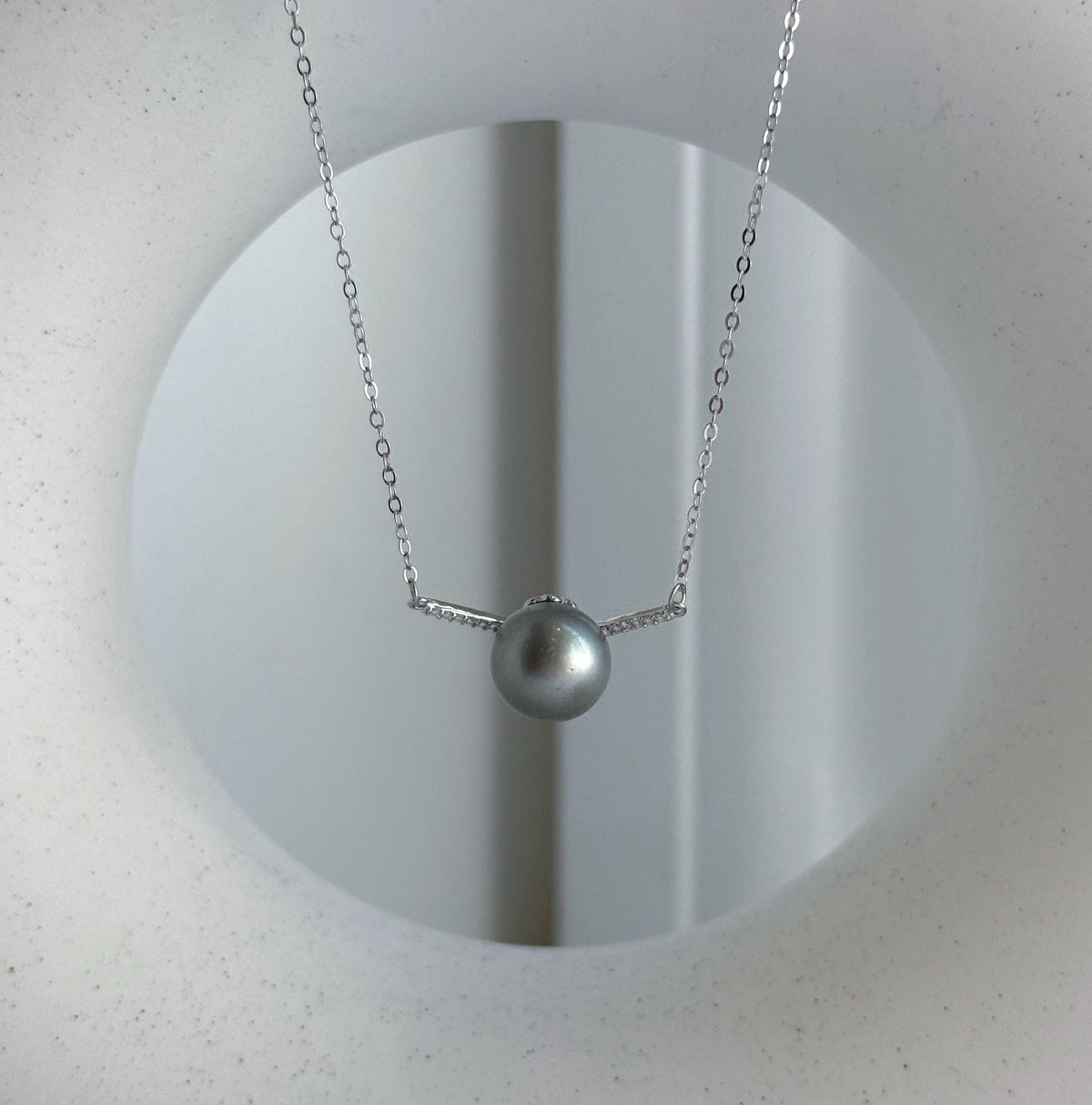 Elly’s 10.2mm Tahitian Ocean Pearl Silver platinum pearl pendant, S925 silver chain set.