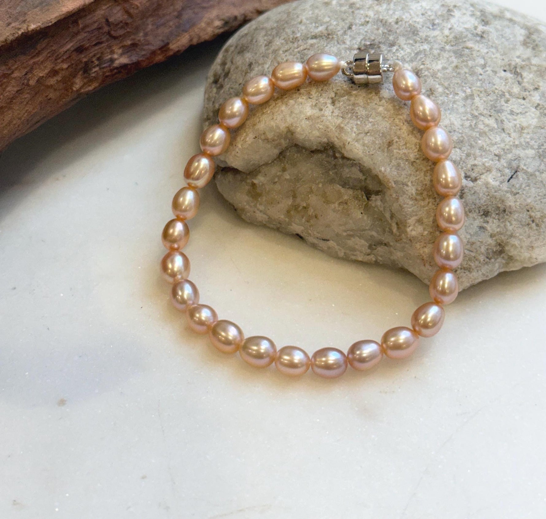 Elly’s Bracelet Peach rose Pearls: Extreme luster mirrored, 5.5-6mm, S925 silver magnetic clips Bracelet, different sizes.