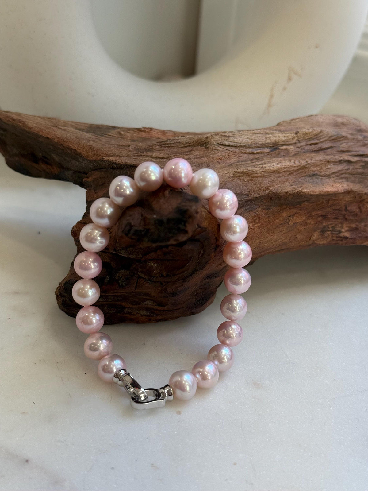 Elly’s Bracelet Pale pink Pearls: Extreme luster mirrored, 8.3-9.1mm, S925 silver clips Bracelet, different sizes. daily office pearl bracelet for her