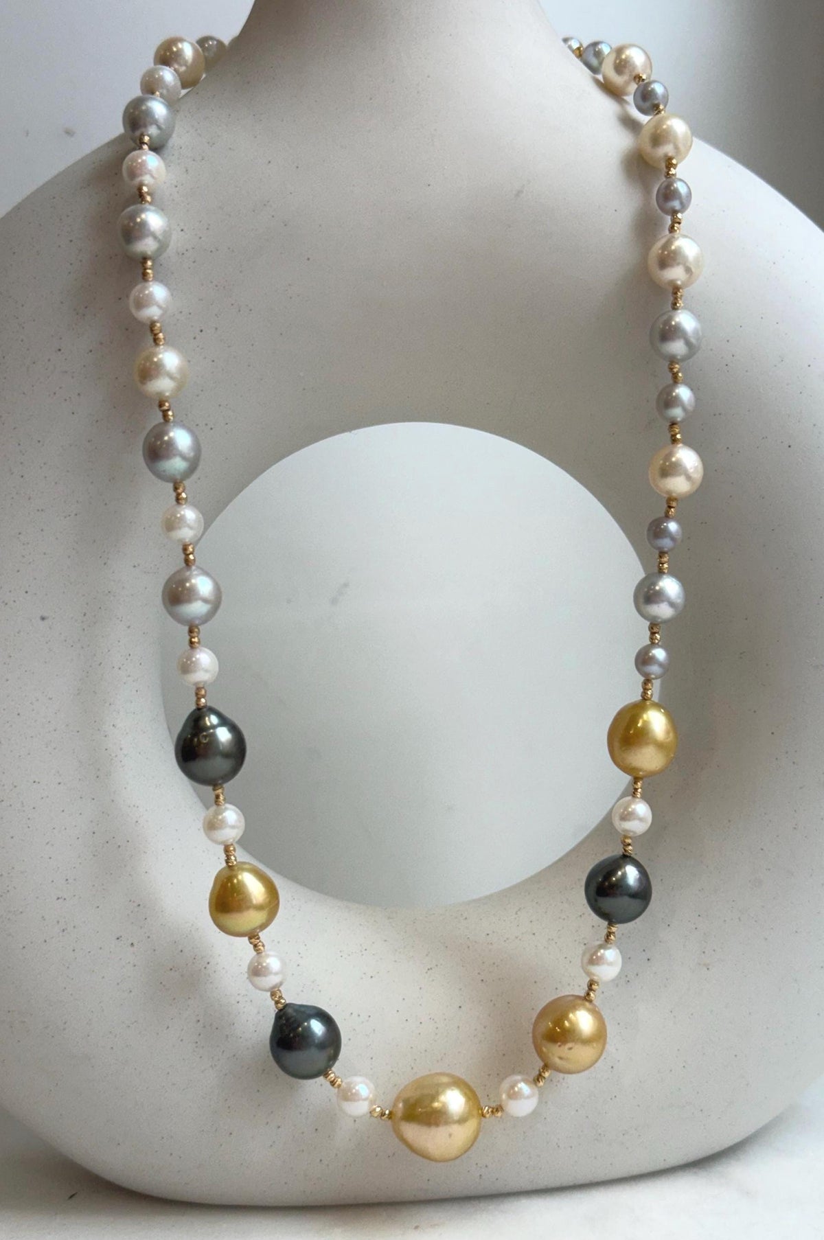 Elly’s Au750 18K gold 43pcs Multicolor ocean pearls necklace choker: Extreme luster mirrored, 17.6”, 18k gold necklace strand.