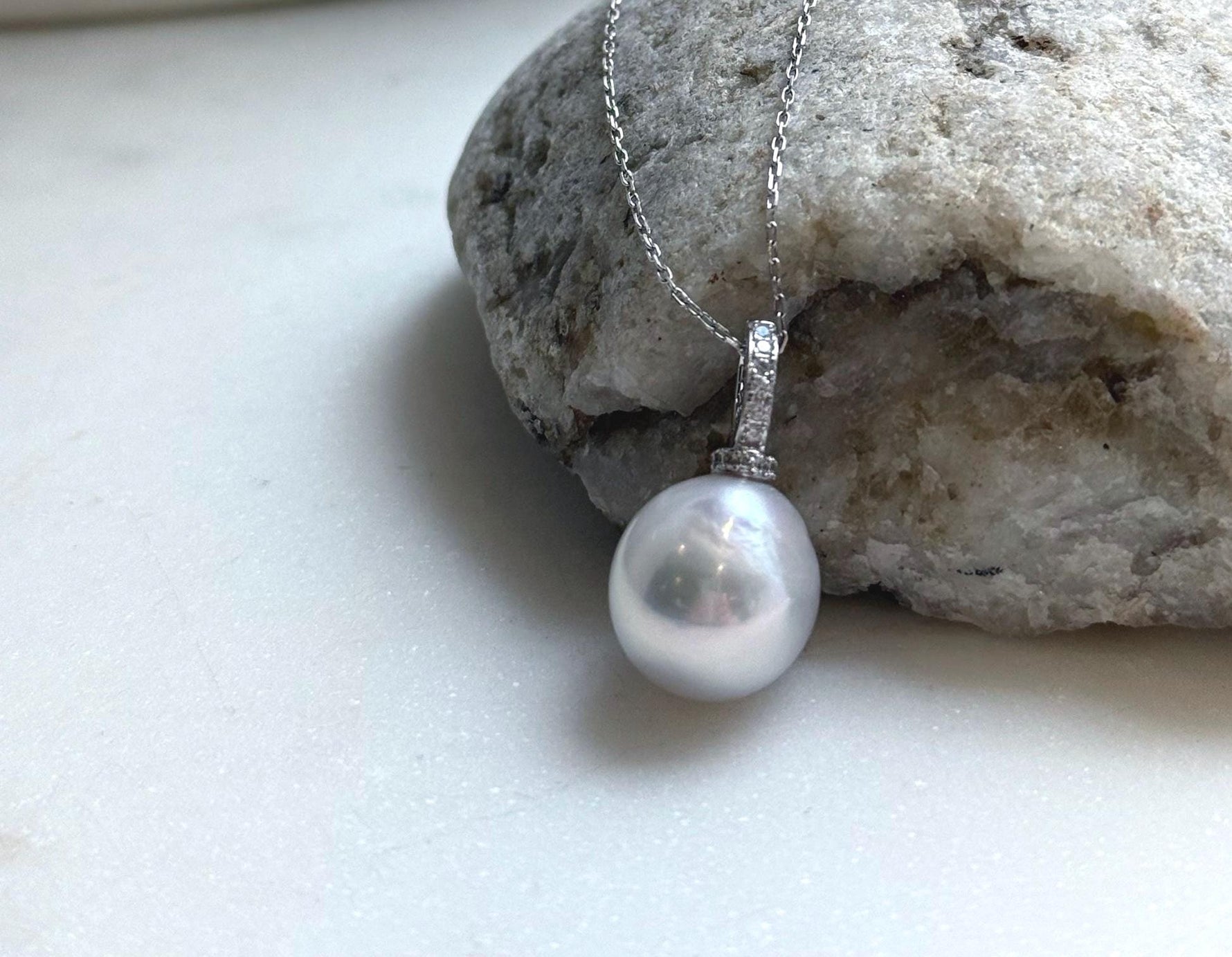 Elly’s 13.2mm Edison White Pearl Pendant: Extreme luster, 2.3cm high, s925 silver minimalist pendant necklace set.