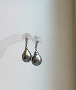 Elly’s 10mm Tahitian Platinum ocean pearls earrings: Extreme luster mirrored, 2.5cm high, S925 silver Cool earrings. daily office black pearls earrings for her birthday