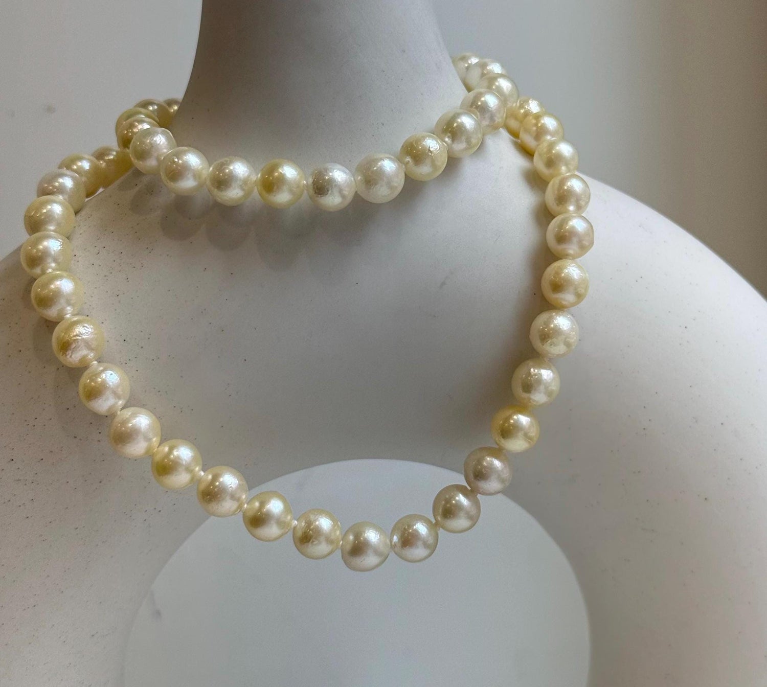 Elly’s 57pcs Akoya Golden ocean pearls necklace:Extreme luster mirrored, knotted 18”, S925 silver necklace strand. high quality golden ocean pearls necklace strand for her birthday