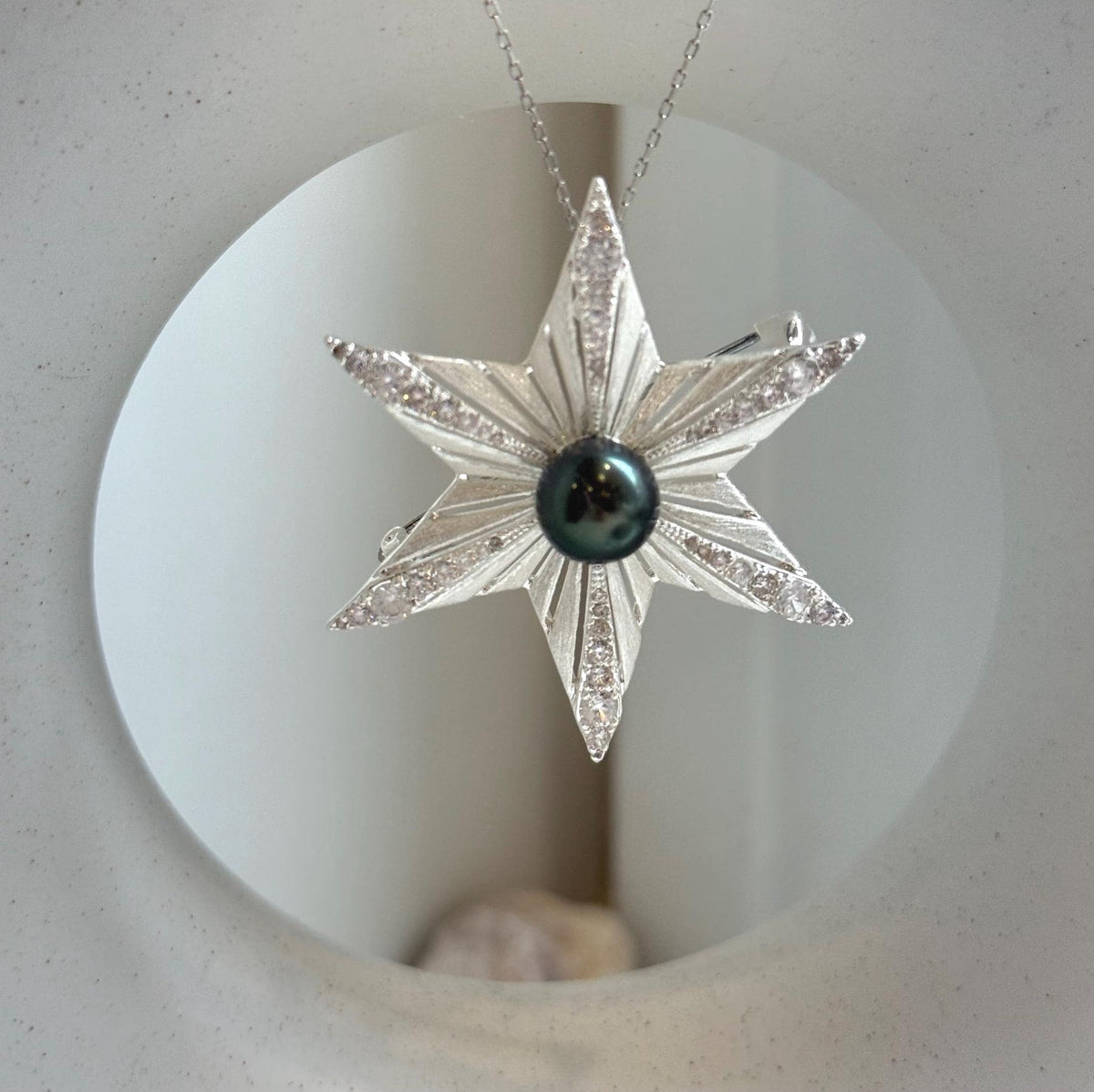 Elly’s Tahitian ocean Pearl Star Brooch Pendant 2in1: extreme luster mirrored,9.1mm,4.7cm dia.daily office brooch for her