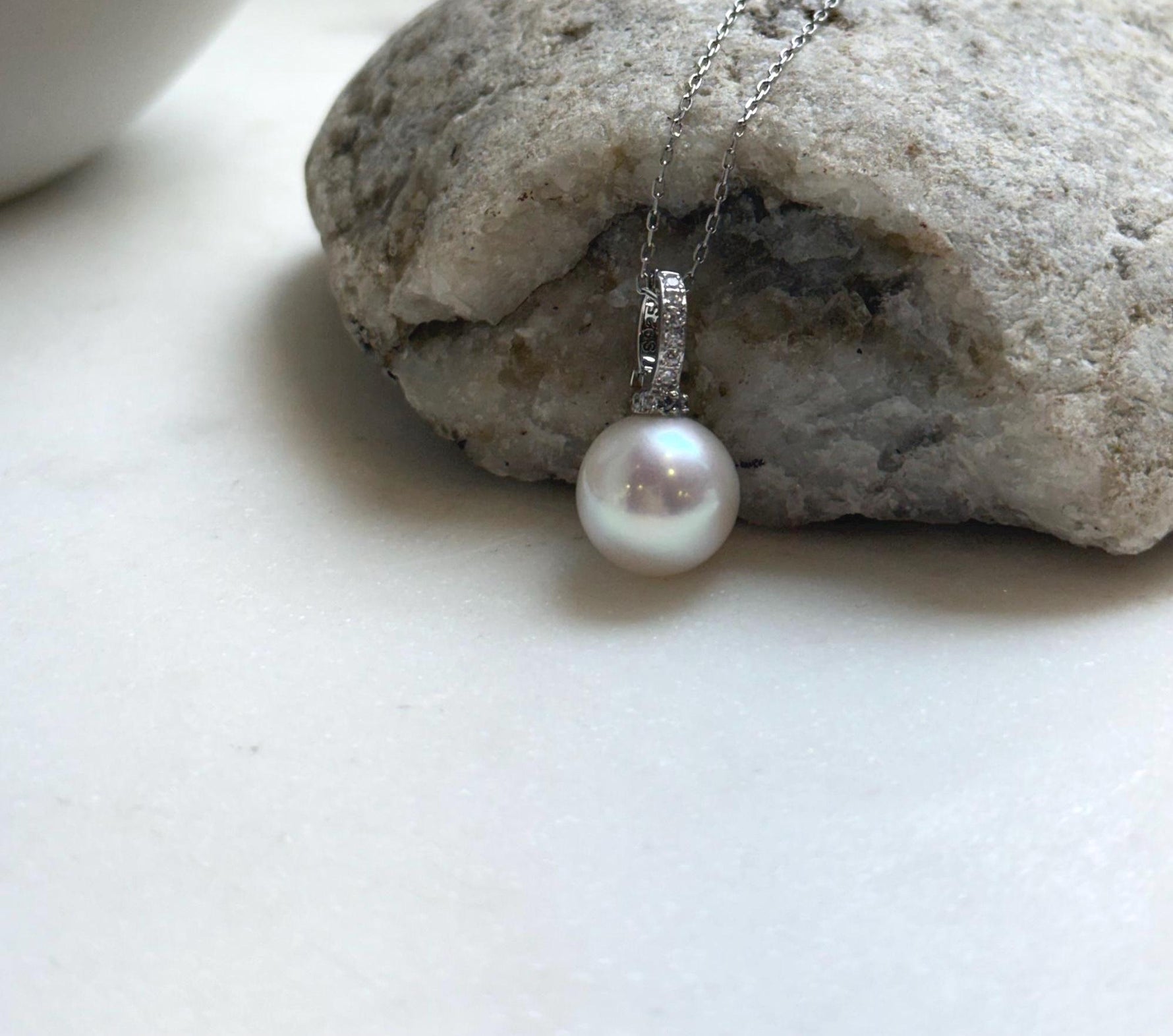 Elly’s 11.5mm Edison white Pearl Pendant: Extreme luster, 2.1cm high, s925 silver minimalist pendant necklace set.