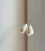 Elly’s 12.2x19.2cm Genius Australian Ocean White silver pearl Pendant: Extreme luster mirrored, 5.2cm high, S925 Silver pendant. high quality ocean Mabe pearl earrings for her