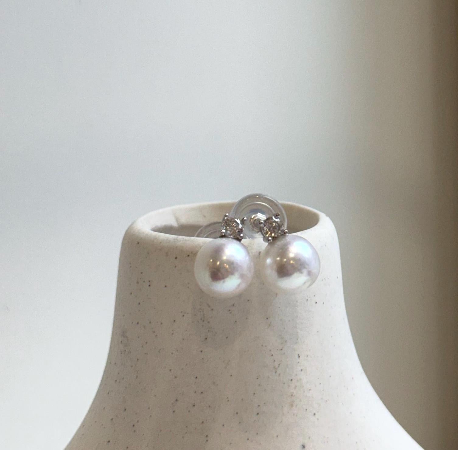 Elly’s 9.5mm White Edison Pearls Earrings Studs: Extreme luster Mirrored, S925 silver minimalist earrings studs.