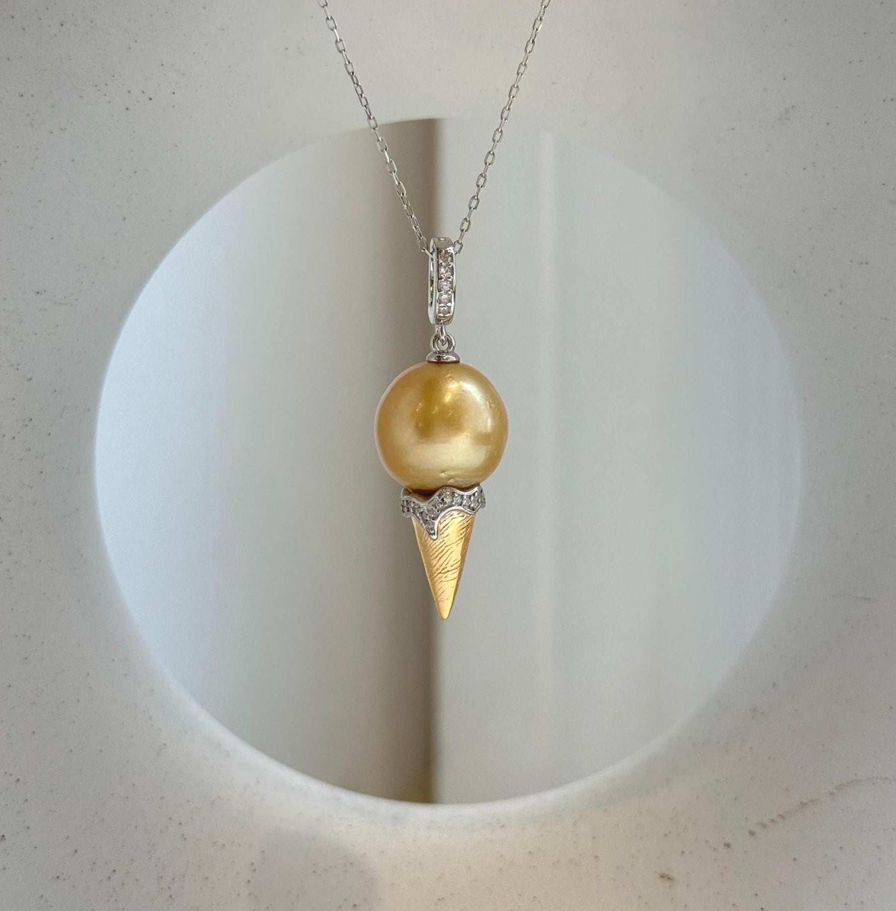 Elly’s 13.3mm Genius South sea deep gold ocean pearl Pendant: Extreme luster, 3.7cm high, s925 silver 18k gold plated pendant.