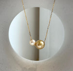 Elly’s Double Au750 18k Gold 7.7-11.9mm South sea golden Akoya Ocean Pearls Floating pendants:Extreme luster mirrored. high quality golden ocean pearl 18k floating pendant for her