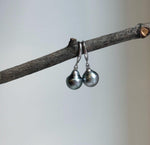 Elly’s 9mm Tahitian silver ocean Pearls Earrings hooks: Extreme luster Mirrored, 2.5cm high, S925 silver earrings.