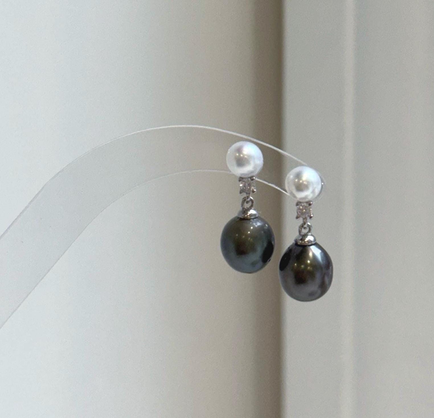 Elly’s 5.9-9.1mm Tahitian ocean white freshwater Pearls Earrings: Extreme luster Mirrored, 2.1cm high, S925 silver earrings.