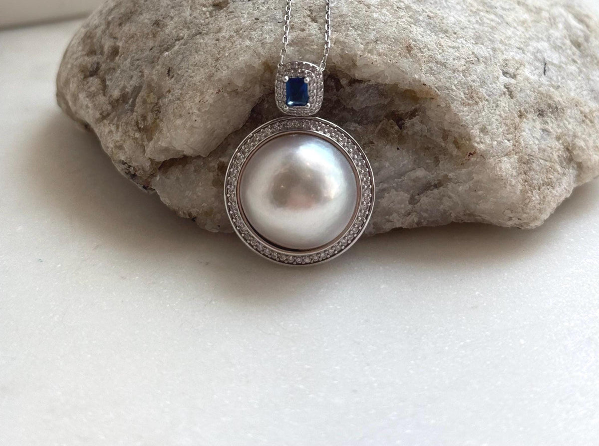 Elly’s 16.4mm white silver Ocean Round Mabe Pearl Pendant: Extreme luster, S925 Silver base pendant Set.