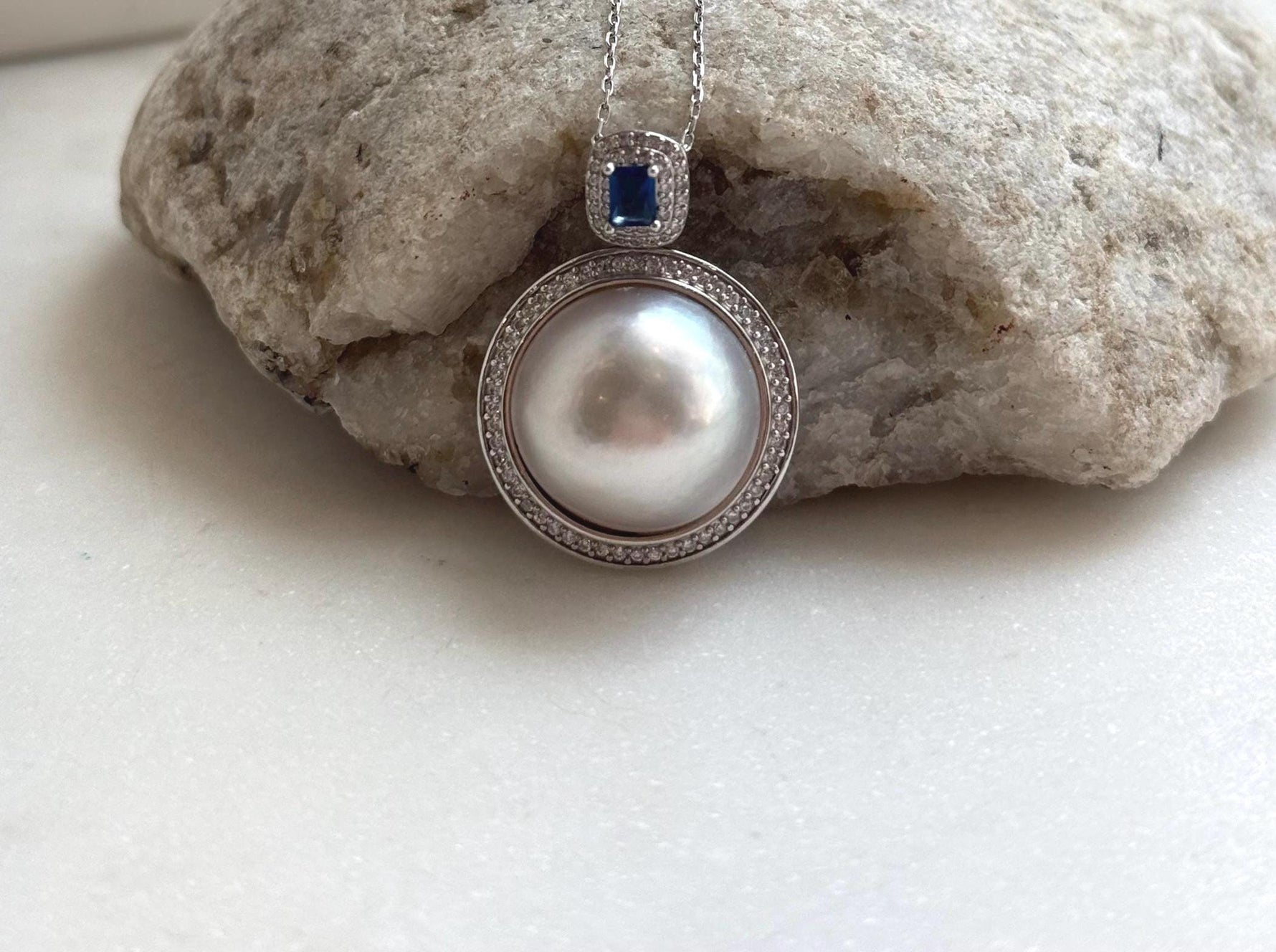 Elly’s 16.4mm white silver Ocean Round Mabe Pearl Pendant: Extreme luster, S925 Silver base pendant Set.