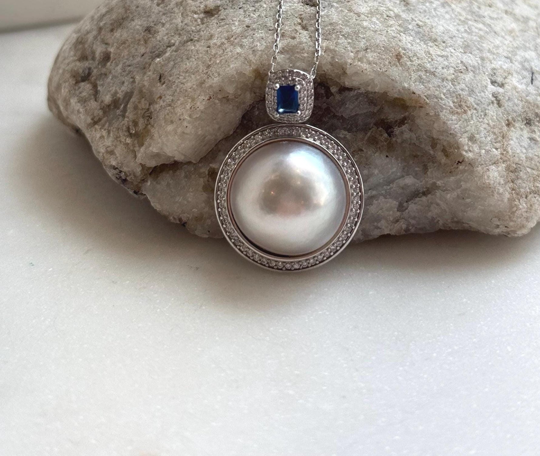 Elly’s 16.4mm white silver Ocean Round Mabe Pearl Pendant: Extreme luster, S925 Silver base pendant Set.