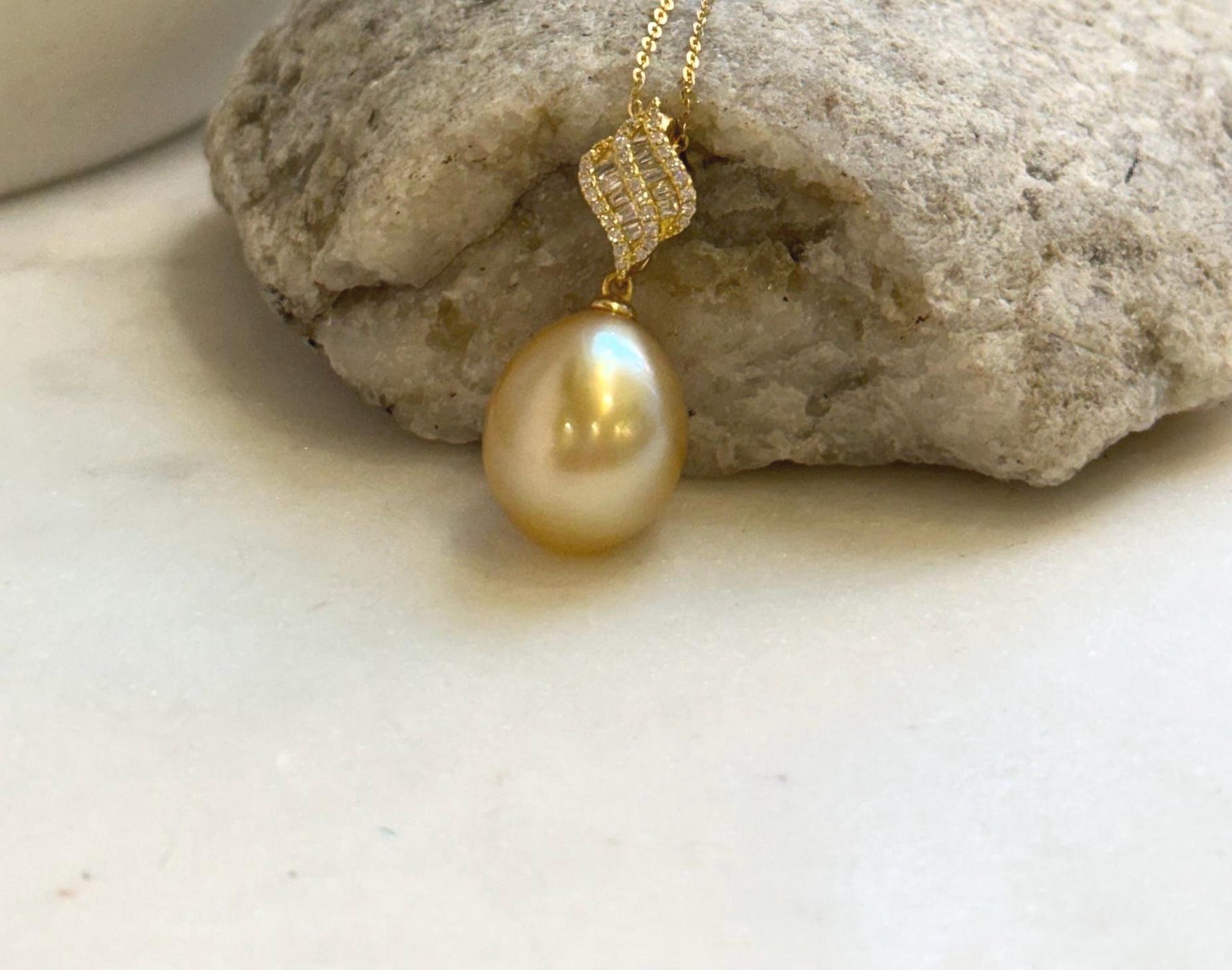 Elly’s 14.3mm Huge Genius South sea Deep Tea gold ocean pearl Pendant: Extreme luster mirrored, 3.2cm high, s925 silver pendant.