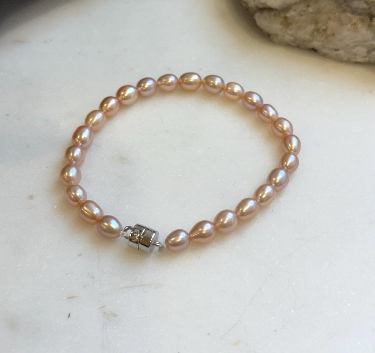 Elly’s Bracelet Peach rose Pearls: Extreme luster mirrored, 5.5-6mm, S925 silver magnetic clips Bracelet, different sizes.