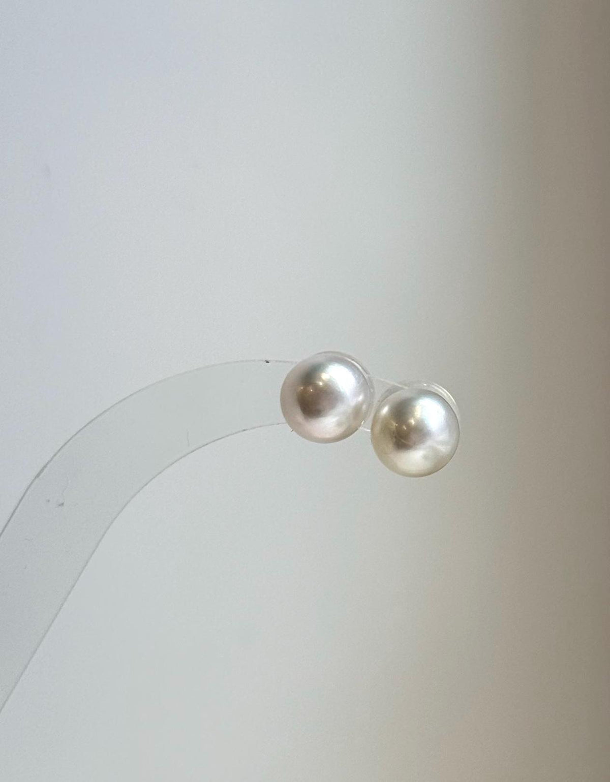 Elly’s 9.6mm Australian ocean white Pearls earrings studs: Extreme luster mirrored, s925 silver minimalist earrings.