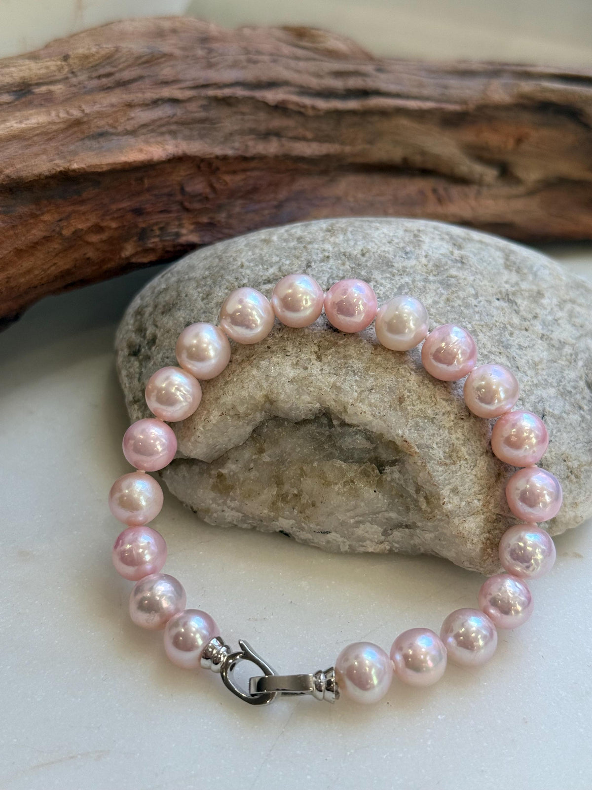 Elly’s Bracelet Pale pink Pearls: Extreme luster mirrored, 8.3-9.1mm, S925 silver clips Bracelet, different sizes. daily office pearl bracelet for her holiday