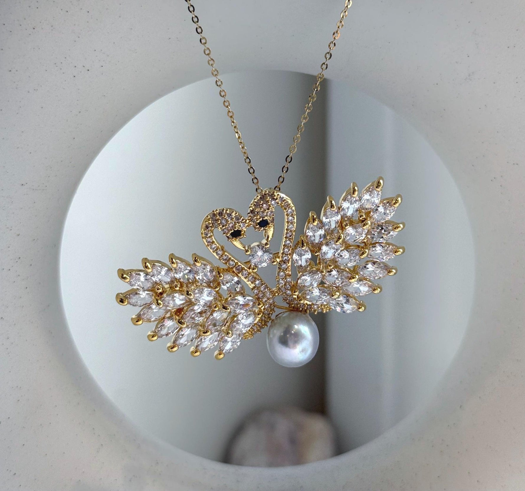 Elly’s 8.8mm Akoya ocean pearl Swan brooch pendant 2in1: Extreme luster mirrored, 5x3cm, high quality blue pearl brooch for her birthday