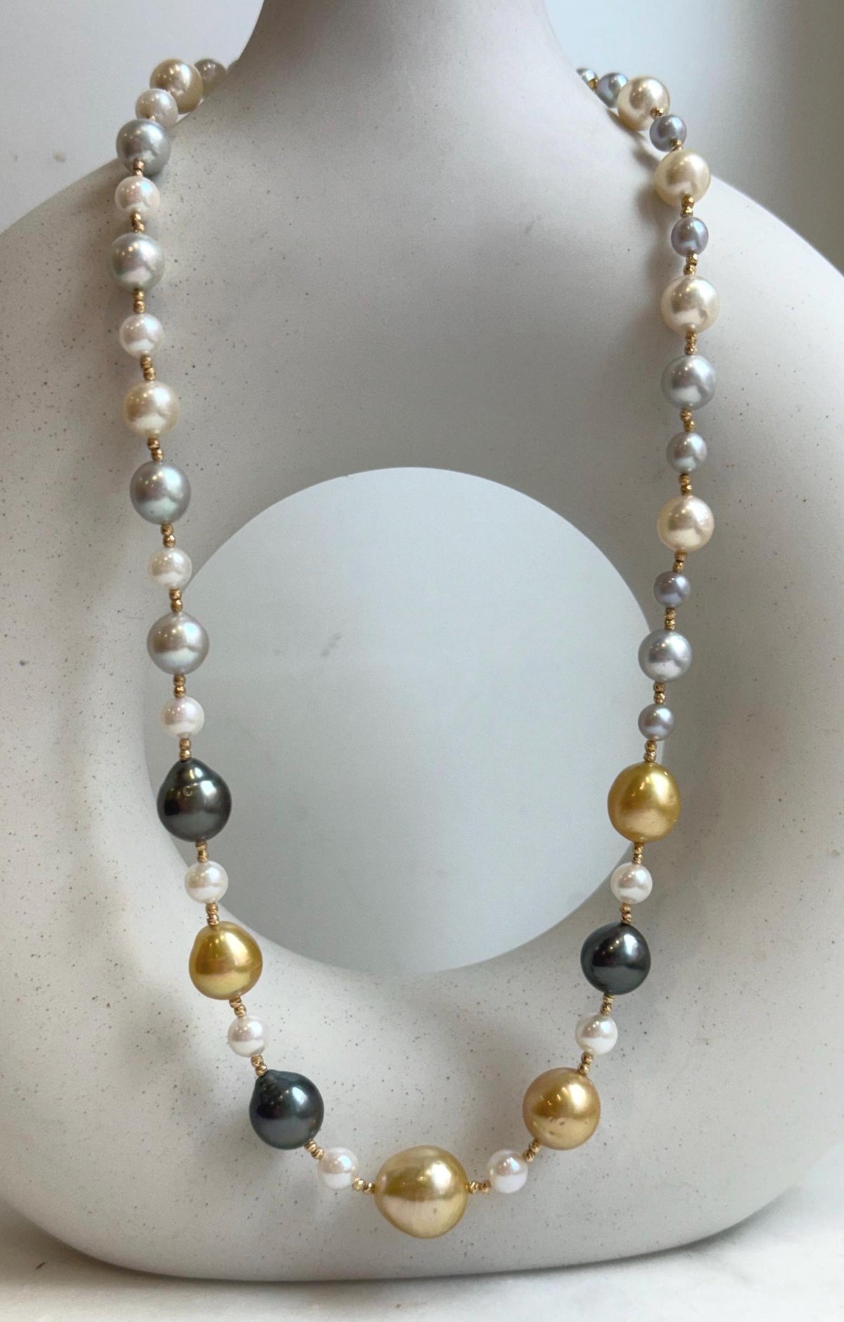 Elly’s Au750 18K gold 43pcs Multicolor ocean pearls necklace choker: Extreme luster mirrored, 17.6”, 18k gold necklace strand.
