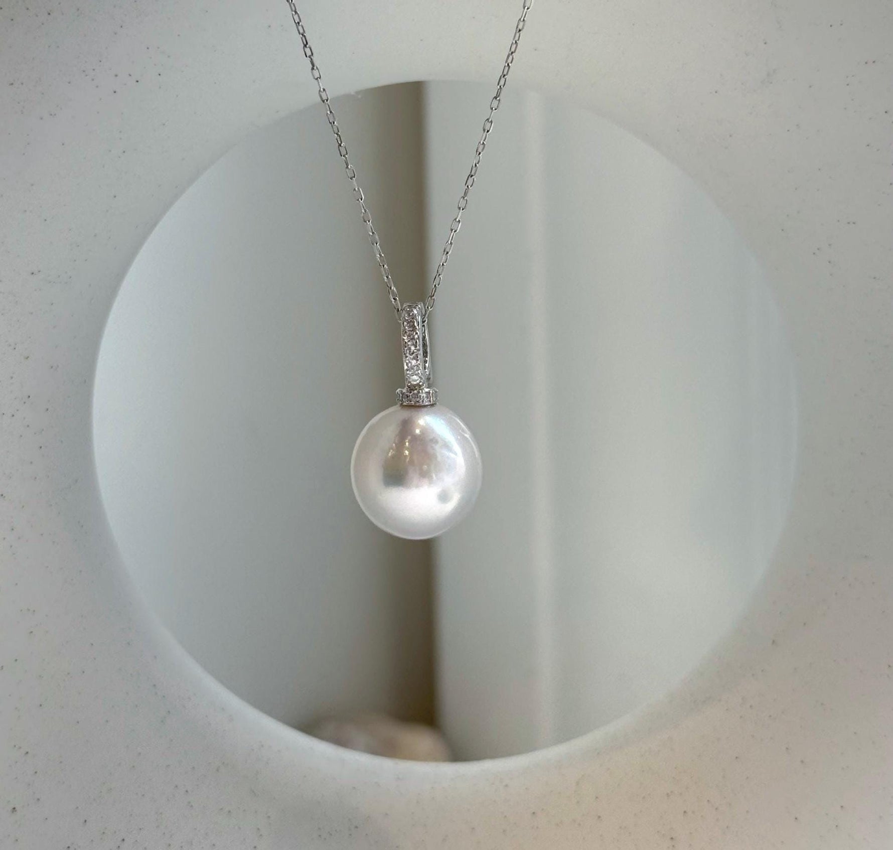 Elly’s 13.2mm Edison White Pearl Pendant: Extreme luster, 2.3cm high, s925 silver minimalist pendant necklace set.