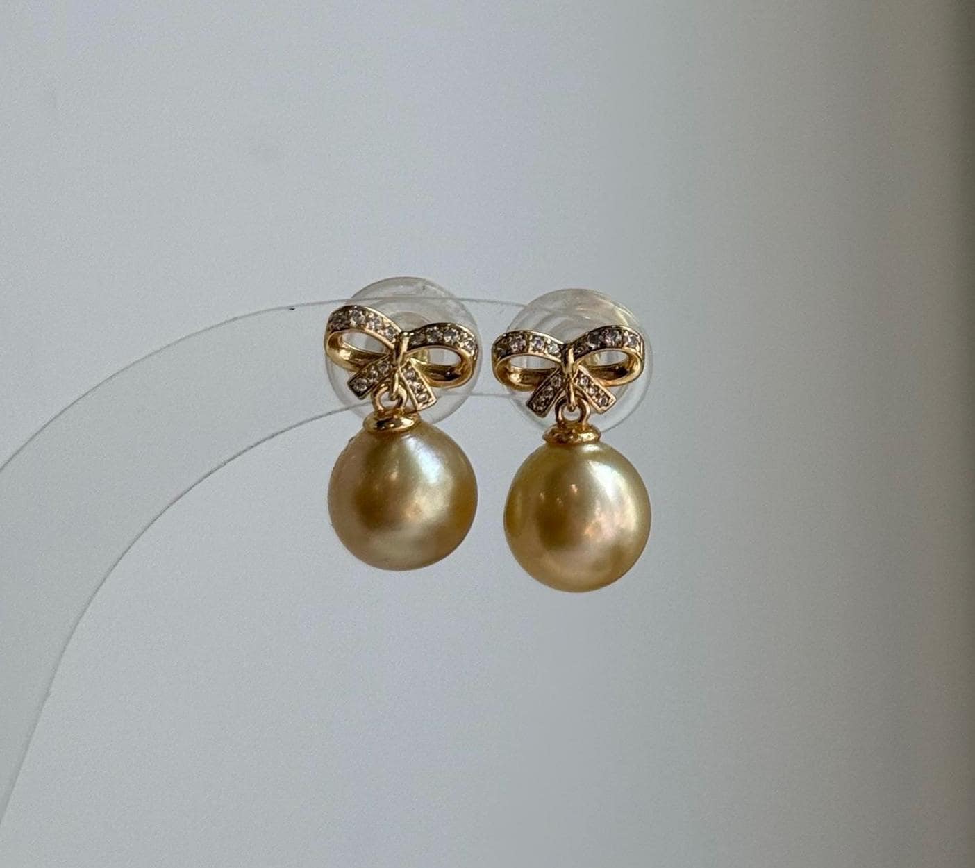 Elly’s 9.1mm South sea deep golden ocean Pearls Earrings: Extreme luster mirrored, 1.6cm high, S925 silver cool earrings.
