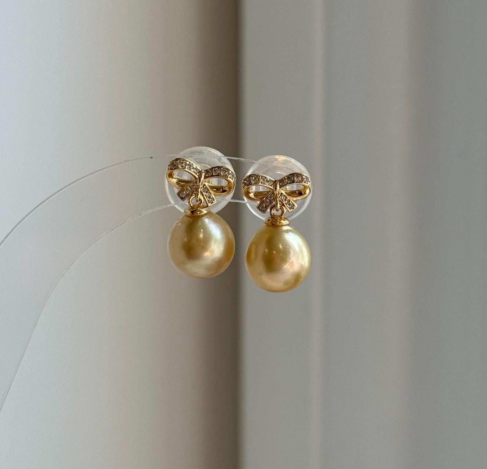 Elly’s 9.1mm South sea deep golden ocean Pearls Earrings: Extreme luster mirrored, 1.6cm high, S925 silver cool earrings.
