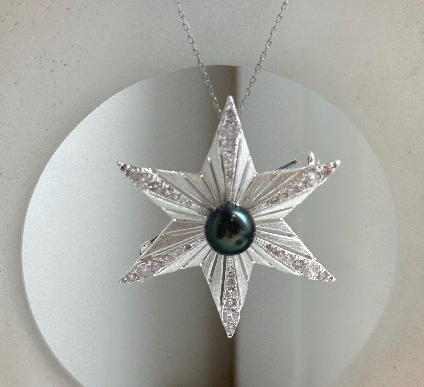 Elly’s Tahitian ocean Pearl Star Brooch Pendant 2in1: extreme luster mirrored,9.1mm,4.7cm dia.daily office brooch for her