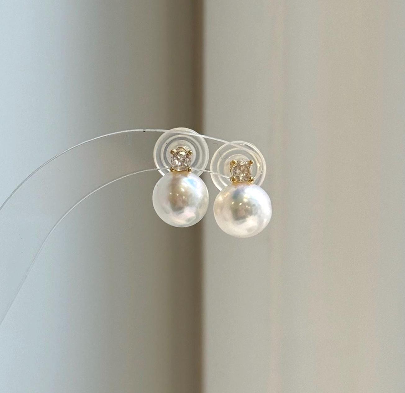 Elly’s 9.8mm White Edison Pearls Earrings Studs: Extreme luster Mirrored, S925 silver minimalist earrings studs.