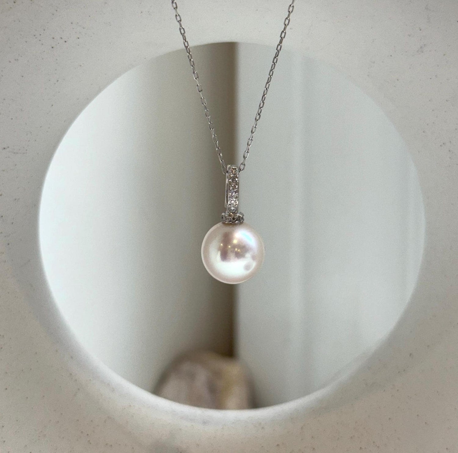 Elly’s 11.5mm Edison white Pearl Pendant: Extreme luster, 2.1cm high, s925 silver minimalist pendant necklace set.