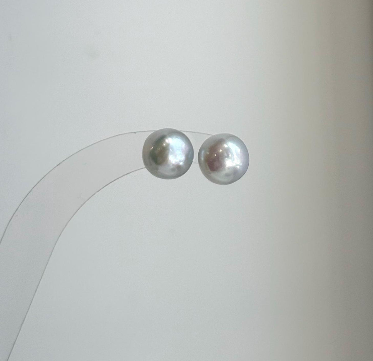 white blue Edison pearls earrings