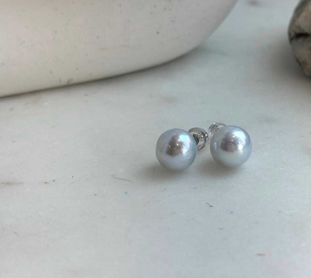 white blue Edison pearls earrings for her