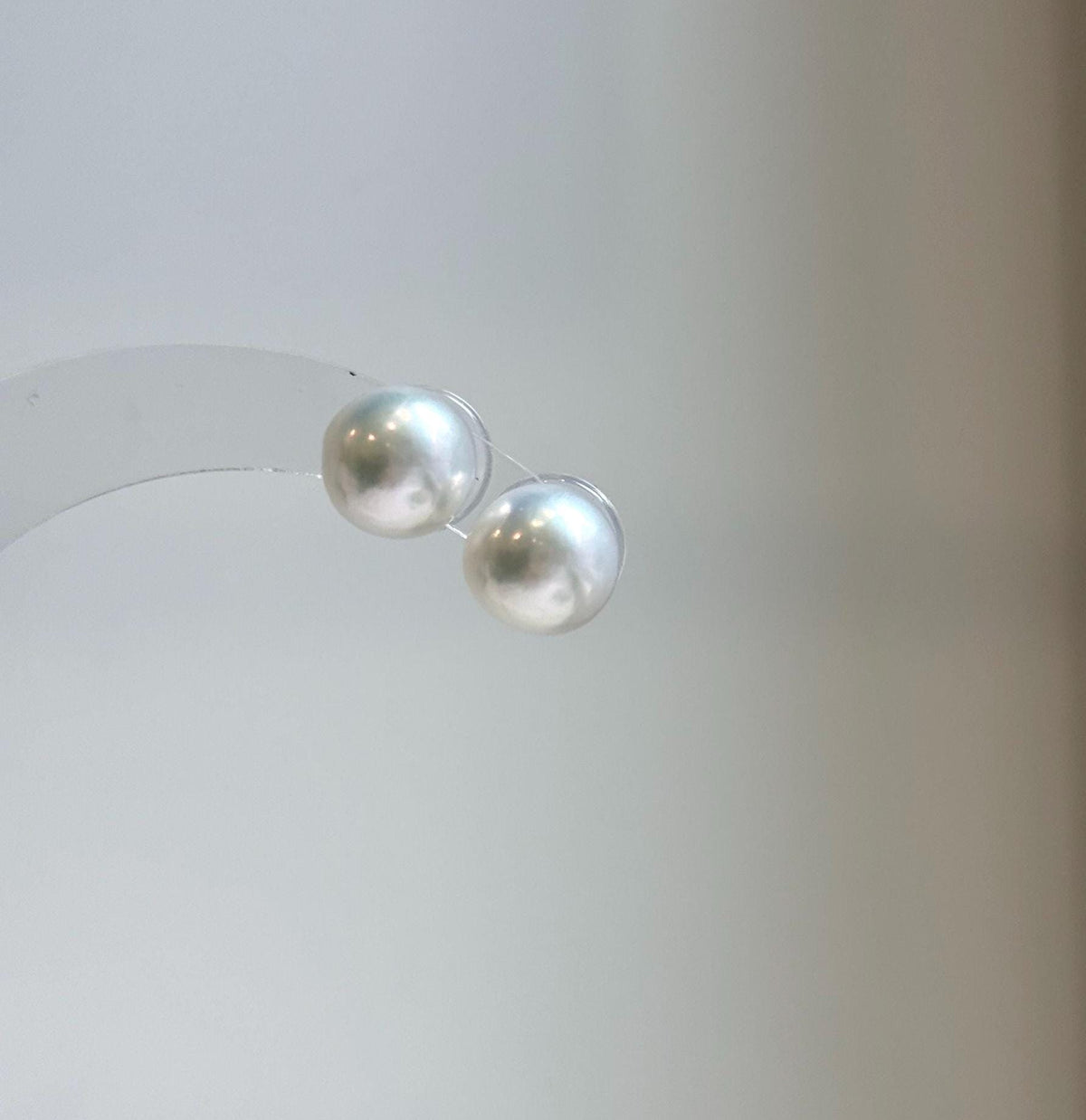 Elly’s 9.7mm White Edison Pearls Earrings Studs: Extreme luster Mirrored, S925 silver minimalist earrings studs.