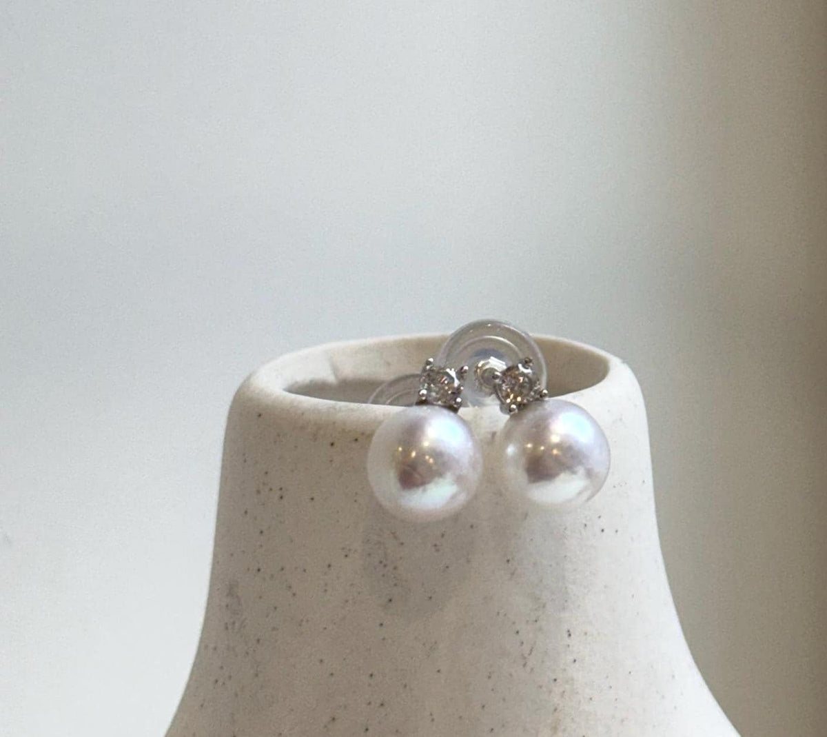 Elly’s 9.5mm White Edison Pearls Earrings Studs: Extreme luster Mirrored, S925 silver minimalist earrings studs.