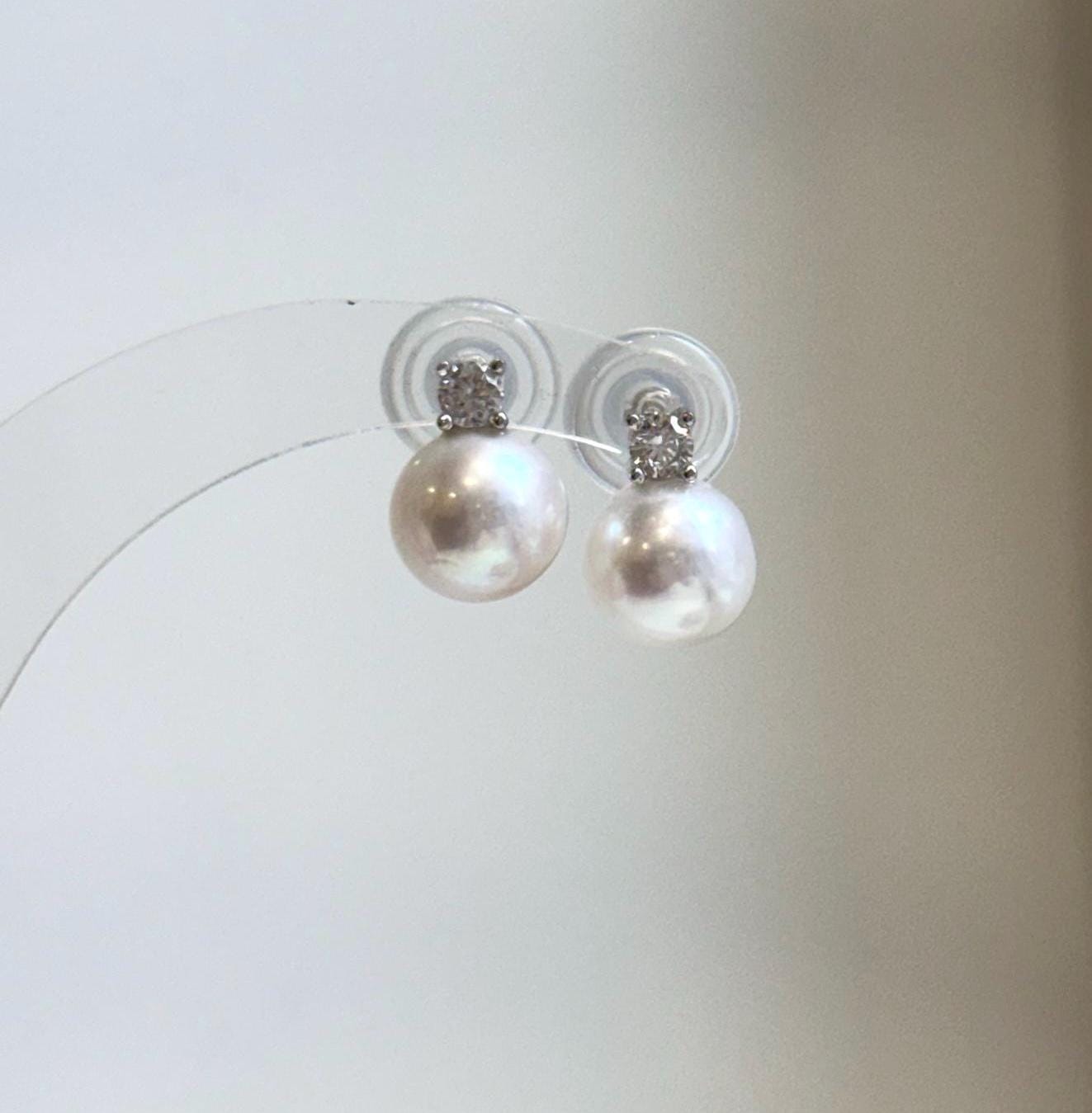 Elly’s 9.5mm White Edison Pearls Earrings Studs: Extreme luster Mirrored, S925 silver minimalist earrings studs.