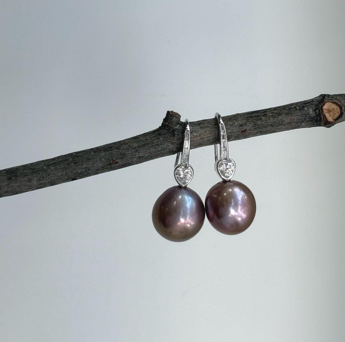 Elly’s 12.5mm Edison Rose lavender Pearls Earrings Hooks: Extreme luster Mirrored, 2.8cm high, S925 silver cool earrings.