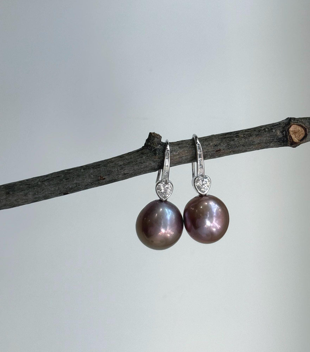 Elly’s 12.5mm Edison Rose lavender Pearls Earrings Hooks: Extreme luster Mirrored, 2.8cm high, S925 silver cool earrings.