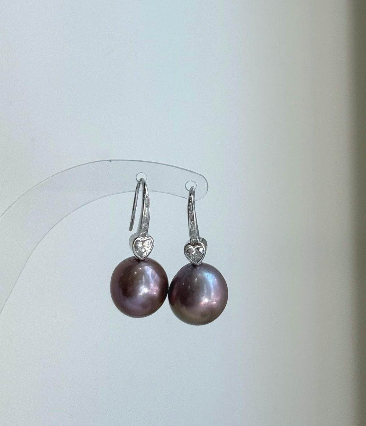 Elly’s 12.5mm Edison Rose lavender Pearls Earrings Hooks: Extreme luster Mirrored, 2.8cm high, S925 silver cool earrings.