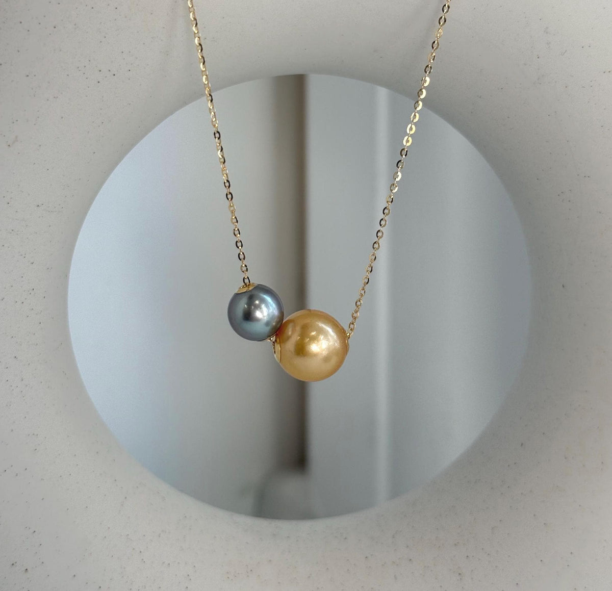 Elly’s Double Au750 18k Gold Tahitian South sea deep gold ocean Pearls Floating pendants:Extreme luster, 8.4-10.8mm.
